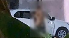 VÍDEO: casal é flagrado fazendo sexo no meio da rua e choca moradores - Imagem: reprodução redes sociais