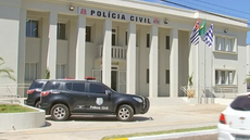 Bebê foi salvo graças à ação rápida de uma bombeira civil - Imagem: Reprodução | TV TEM