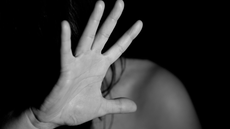 Mulheres seguem como principal alvo da violência sexual no país - Imagem: Reprodução