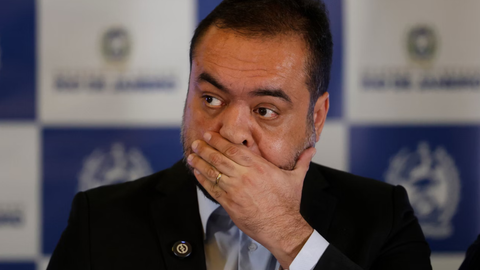 PF cumpriu mandados contra o ex-governador Cláudio Castro em investigação sobre aportes bilionários ligados ao Banco Master - Imagem: Reprodução