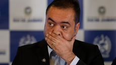 PF cumpriu mandados contra o ex-governador Cláudio Castro em investigação sobre aportes bilionários ligados ao Banco Master - Imagem: Reprodução