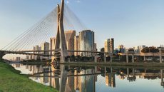 Ponte Estaiada, próximo à Marginal Pinheiros, na zona sul de São Paulo - Imagem: Freepik