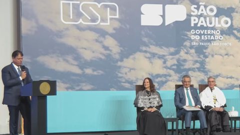 Evento no Palácio dos Bandeirantes marca começo da nova gestão da USP. - Imagem: Reprodução/Canal USP.