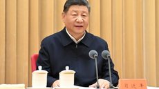 Ministério das Finanças da China reafirma que não se deixará intimidar por tarifas americanas e ignora medidas hostis - Imagem: Reprodução / X / @EmbaixadaChina
