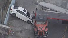As causas do acidente ainda estão sendo investigadas, mas as aulas na escola próxima continuam sem interrupções - Imagem: Reprodução/TV Globo