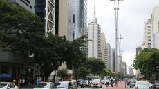 A segunda-feira trará um leve aumento nas temperaturas, mas com possibilidade de chuvas isoladas ao longo do dia - Imagem: Reprodução / Rovena Rosa / Agência Brasil