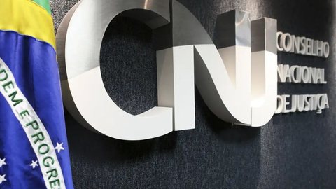 A nova norma do CNJ visa mitigar vieses discriminatórios e proíbe avaliações de traços pessoais - Imagem: Reprodução / Gil Ferreira / Agência CNJ