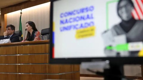 Serão convocados 4.335 candidatos para cargos que não exigem formação específica - Imagem: Reprodução / José Cruz / Agência Brasil