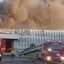 Bombeiros mantêm combate a incêndio de grandes proporções em fábrica da Colcci em Santa Catarina - Imagem: Divulgação/CBMSC