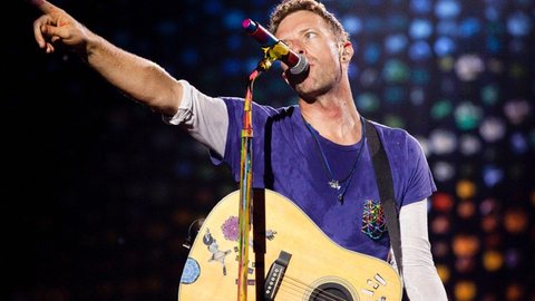 Chris Martin, vocalista da banda "Coldplay" - Imagem: reprodução/Facebook