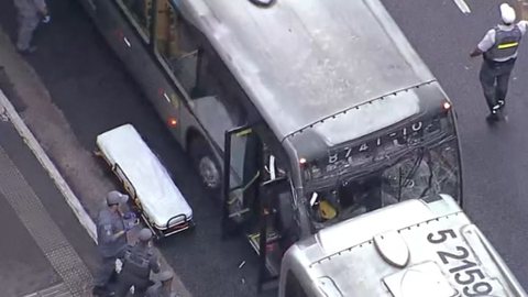 Cinco viaturas do Corpo de Bombeiros foram mobilizadas para atender a ocorrência - Imagem: Reprodução / Globoplay
