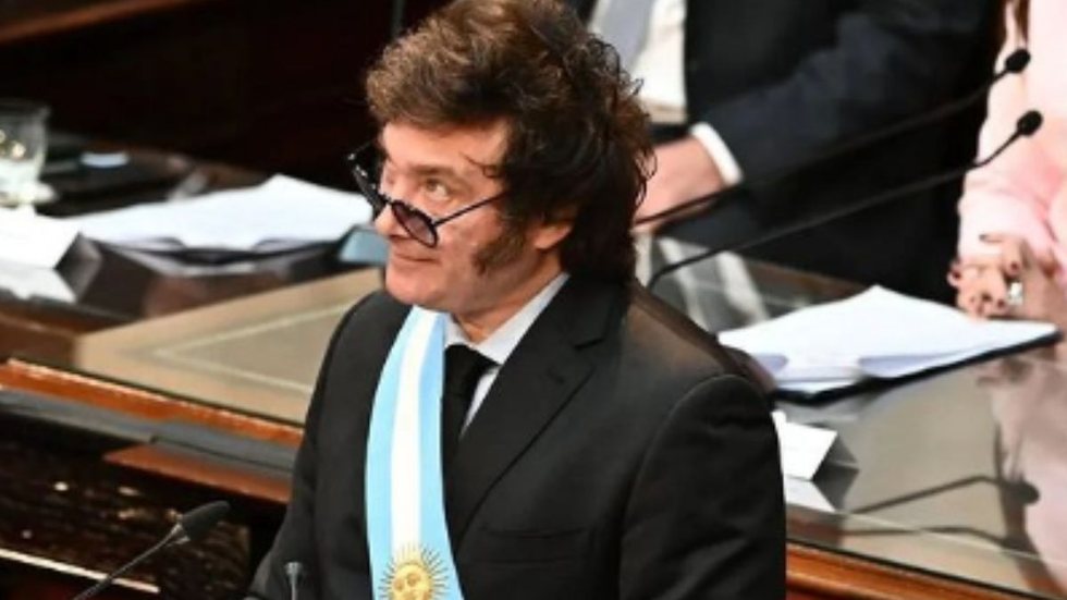 O governo colombiano ordenou a expulsão de todo o corpo diplomático da Argentina nesta quarta-feira (27) - Imagem: Reprodução/Instagram @javiermilei
