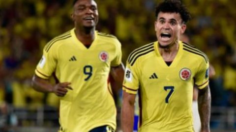O Brasil foi dominado pela Colômbia, em Barranquilla, e perdeu por 2 a 1, de virada - Imagem: Reprodução/Instagram @fcfseleccioncol