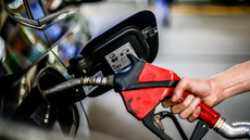 Combustível fora do padrão pode danificar motor e comprometer desempenho do veículo - Imagem: Marcello Casal Jr | Agência Brasil