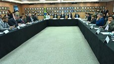 Dezenas de estabelecimentos estão sendo investigados, com foco em identificar fornecedores ilegais e garantir a qualidade das bebidas - Imagem: Reprodução/Isaac Amorim/MJSP/Agência EBC
