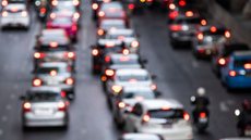 Congestionamento em São Paulo atinge níveis alarmantes em dezembro - Imagem: Reprodução / Freepik