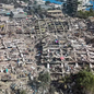 Estruturas de um conjunto habitacional construído durante o governo Hugo Chávez ficaram destruídas após os fortes terremotos que atingiram a Venezuela - Imagem: Reprodução
