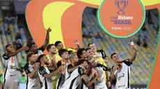 Financiamento do estádio está no centro da disputa entre clube e Caixa após retenção de prêmio da Copa do Brasil - Imagem: Reprodução