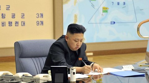 Coreia do Norte aprova nova lei sobre uso de armas nucleares - Imagem: reprodução grupo bom dia