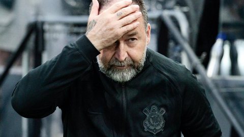 A atual gestão, liderada por Augusto Melo, encontrou o problema e agora busca regularizar a situação - Imagem: Reprodução / X / @CanalPapoFiel