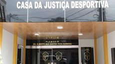 Vasco segue a mesma linha de protesto - Imagem: Divulgação / Divulgação / Lissandro Windson