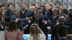 Defesa de Lulinha e Palácio do Planalto ainda não comentaram a decisão da CPMI sobre a quebra de sigilo - Imagem: Reprodução