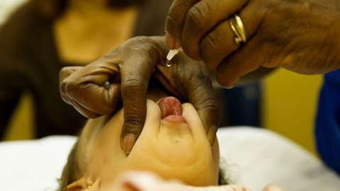 Vacinação de crianças - Imagem: reprodução grupo bom dia
