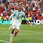 Cristiano Ronaldo marca o seu primeiro gol em mata-mata de Copa do Mundo, contra a Croácia - Imagem: Reprodução/Cole Burston / AFP