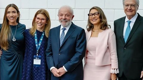 Patrícia Abravanel, Daniela Beyruti, Lula, Janja e Alckmin - Imagem: Reprodução/@ricardostuckert