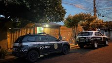 Com quatro prisões e doze mandados de busca, a operação investiga um grupo que gerava créditos fictícios no sistema bancário - Imagem: Reprodução / Agência SP