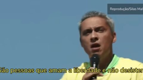 VÍDEO: em ato pró-Bolsonaro, deputado discursa em inglês e manda recado para Elon Musk - Imagem: reprodução YouTube