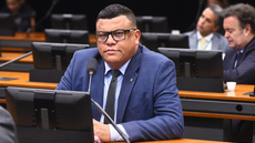 Deputado Luciano Alves é alvo de repercussão após confusão no DF e gastos com hotéis pagos com verba pública - Imagem: Reprodução