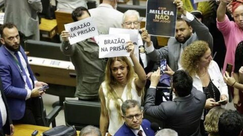 Saiba como foi a votação dos deputados sobre prisão de Chiquinho Brazão - Imagem: reprodução Twitter I @centralpolitcs