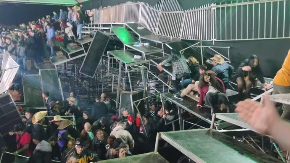Estrutura do evento foi interditada após vistoria, e todos os feridos receberam atendimento médico - Imagem: Redes Sociais