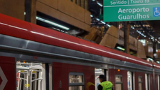 Serviço conecta a capital paulista ao Aeroporto de Guarulhos - Imagem: Ronny Santos/Folhapress