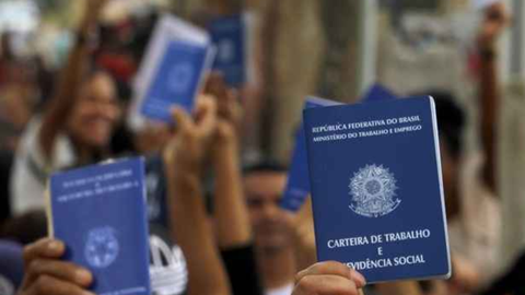 Movimentação típica do período impacta indicadores e reduz ritmo de contratações - Imagem: Reprodução