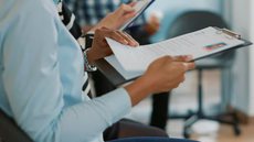 Recuperação do mercado de trabalho se reflete na menor taxa de desocupação em 12 anos. - Imagem: Reprodução / Freepik