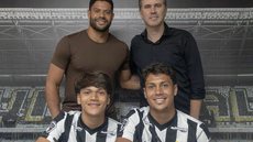 A presença dos filhos de Hulk na base do Galo simboliza a continuidade da tradição familiar - Imagem: Reprodução/Redes Sociais
