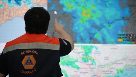 Instituto Nacional de Meteorologia prevê temporais e rajadas de vento em várias áreas do estado, incluindo a capital paulista - Imagem: Reprodução/Defesa Civil do Estado de São Paulo