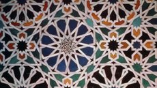 Painel geométrico islâmico - Alhambra, Granada - Imagem: Reprodução/Redes Sociais