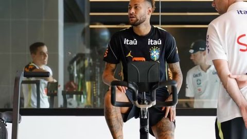 A ausência de Neymar já era prevista e a comissão técnica busca ajustar a equipe para a estreia no Mundial - Imagem: Reprodução/CBF