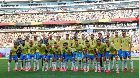 Seleção brasileira perfilada para partida contra o Marrocos, válida pelo grupo C da Copa do Mundo de 2026 - Imagem: Reprodução/CBF/Rafael Ribeiro