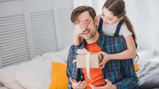 Dia dos Pais deve movimentar R$ 7,8 bilhões - Imagem: Reprodução / Freepik
