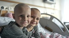 Dia Nacional de Combate ao Câncer Infantil destaca avanços e desafios no tratamento - Imagem: Reprodução / Freepik