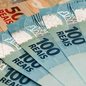 Relatório do UBS revela que o Brasil ganhou mais de 9 mil novos milionários em 2025, mas permanece entre os países com maior concentração de riqueza do mundo. - Imagem: Reprodução