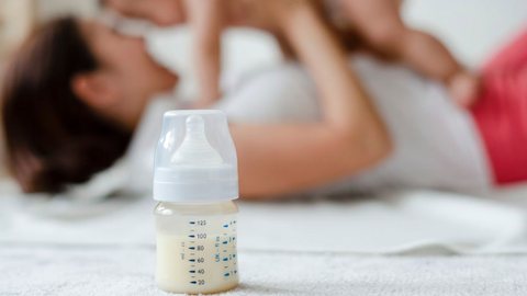 Mais de 2.700 bebês são beneficiados pela doação do leite das maternidades municipais - Imagem: reprodução Freepik
