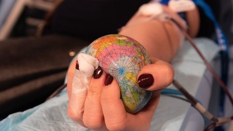 A coleta de sangue ocorrerá das 9h às 15h no Terminal 2, com apoio da Fundação Pró-Sangue e GRU Airport - Imagem: Reprodução / Pixabay