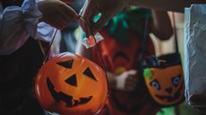 Doces, travessuras e lendas: conheça a origem do Halloween - Imagem: Reprodução / Freepik