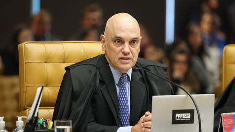 Alexandre de Moraes durante sessão no STF; decisão sobre defesa de Tagliaferro gerou questionamento da DPU - Imagem: Reprodução