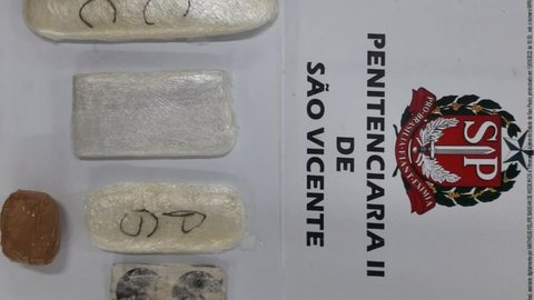 O carcereiro foi flagrado com cocaína e LSD - Imagem: Divulgação